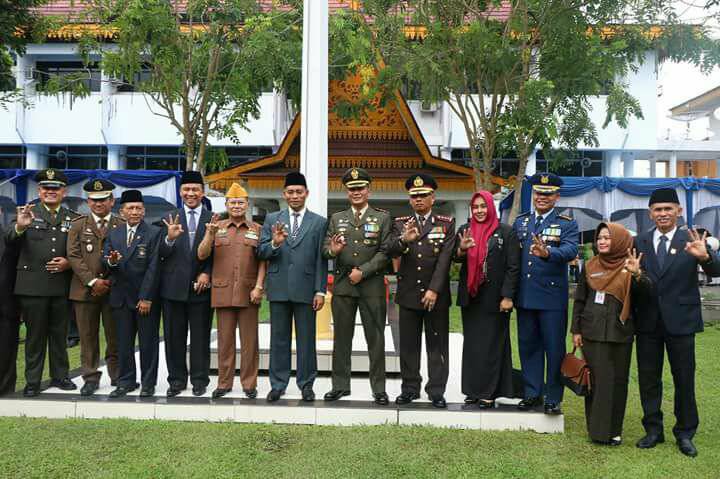 Ayat Himbau Generasi Untuk Mengenang Dan Menghargai Jasa Pahlawan