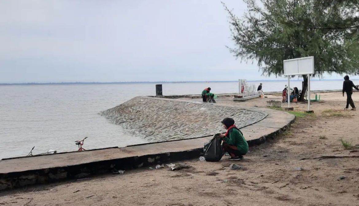 Dukung WCD 2022, DLH Bengkalis Gelar Aksi Bersih- Bersih