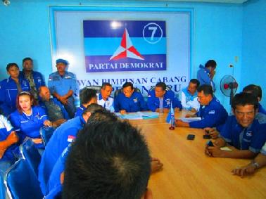 Demokrat Pekanbaru Targetkan 18 Kursi Pada Pileg 2014
