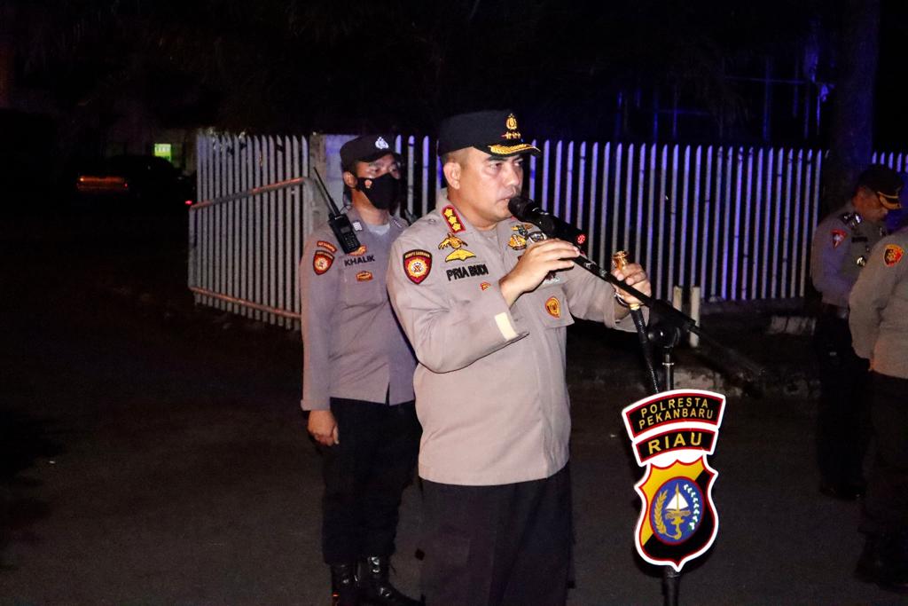 Ciptakan Harkamtibmas, Kapolresta Pekanbaru Pimpin Apel Penyerangan Musuh