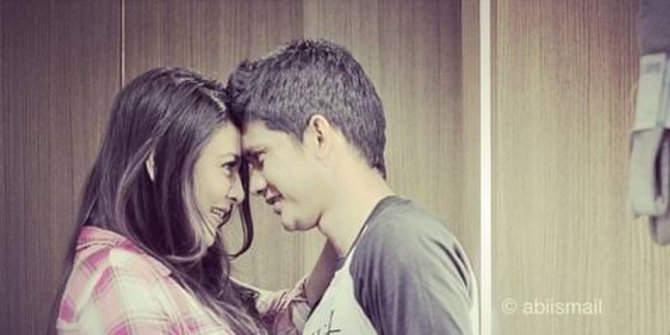 Iko Uwais Pamer Perut Sixpack Bikin Heboh, Audy Sampai Komentar Begini