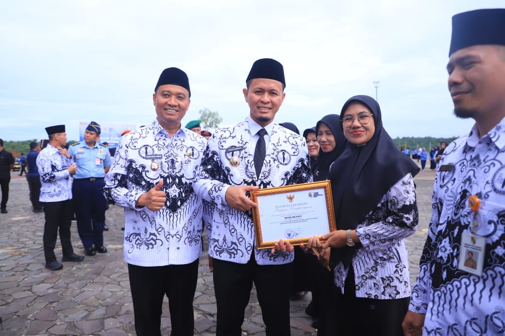 Dedikasi Tanpa Batas, Wako Pekanbaru Beri Perhatian Khusus Terhadap Guru