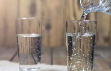 Sering Jadi Pertanyaan, Bisakah Air Putih Basi? Ini Penjelasannya..