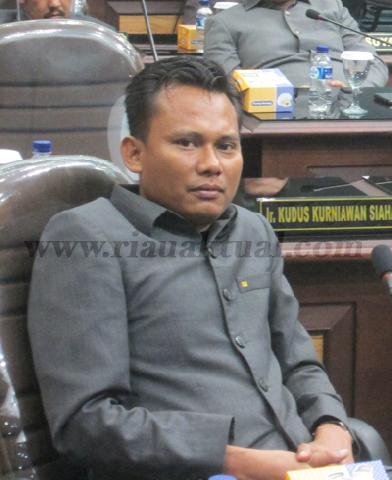 Tertibkan Karaoke Keluarga yang Beroperai Hingga Larut Malam