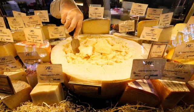 Daftar Makanan yang Aman Dikonsumsi Meski Telah Berjamur