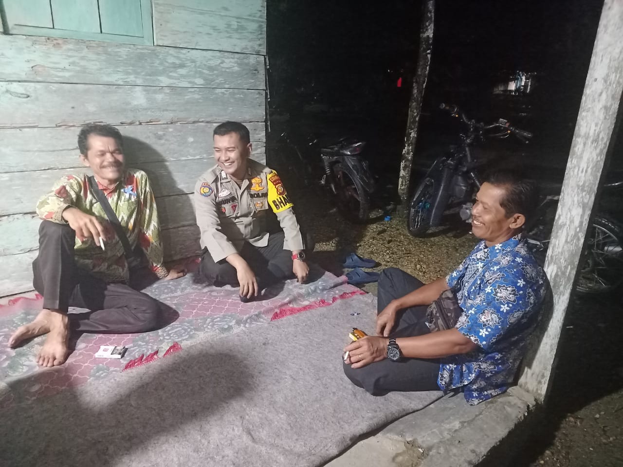 Bhabinkamtibmas Desa Sialang Kubang Sampaikan Imbauan Cooling System Pemilu Damai 2024