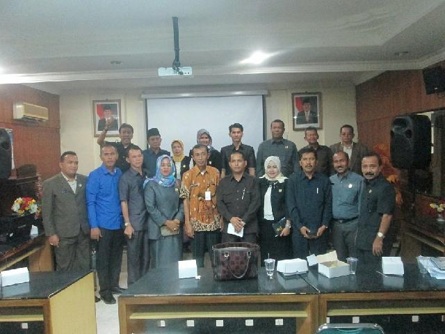 Pansus DPRD Pekanbaru ke Surakarta 