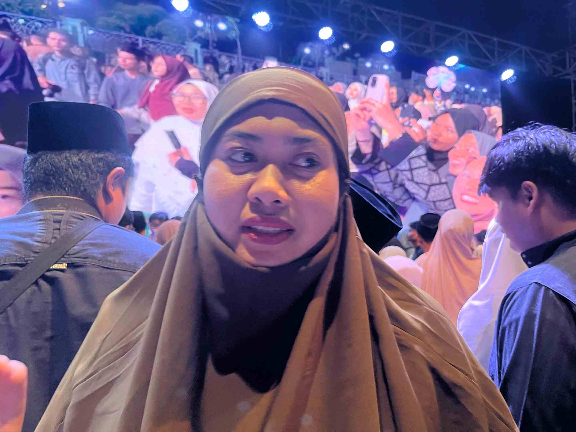 Diberangkatkan Wako Agung, Pedagang Kue di Pekanbaru dapat Hadiah Umroh Saat Ikuti Tabligh Akbar Hanan Attaki