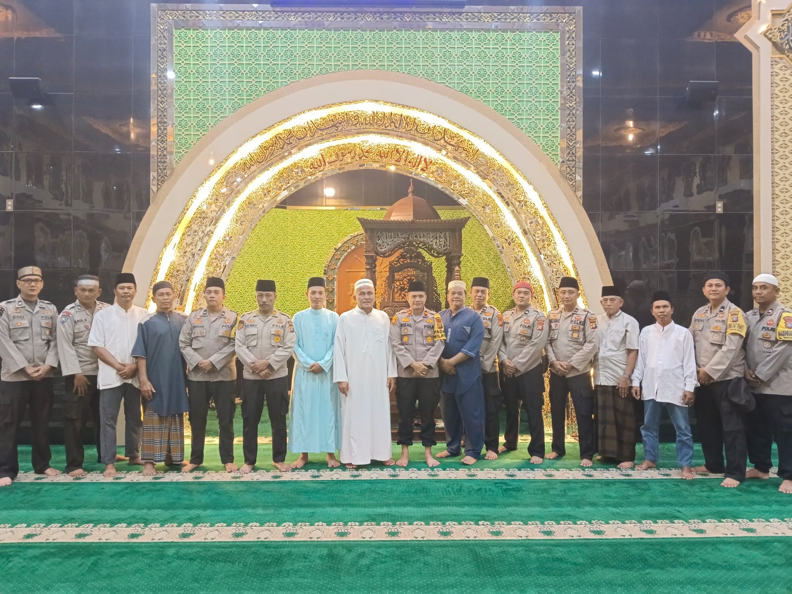 Polsek Dumai Barat Magrib dan Isya Berjemaah, Pesan Pemilu Damai 2024