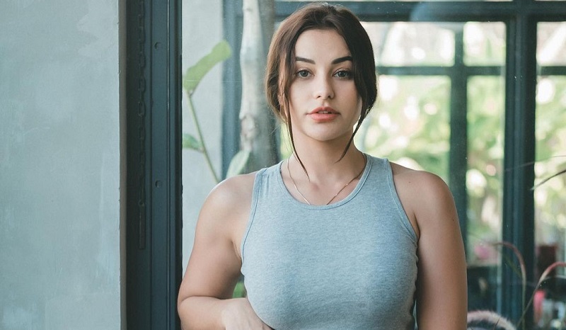 Pesona Nora Alexandra, Istri Setia Jerinx SID yang Cantik Menawan