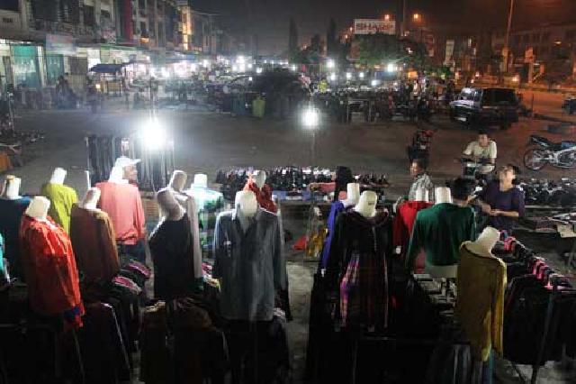 Penertiban PKL Jalan HR Soebrantas Malam Ini Diprediksi Akan Ricuh