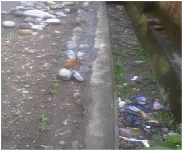 Proyek Jalan Simbe Diduga Dibangun Asal Jadi