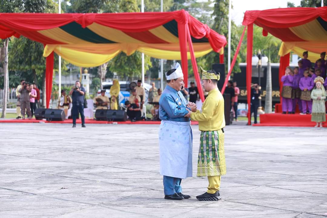 Pj Wako Pekanbaru Jadi Komandan Upacara HUT Riau Ke-67, Ajak Masyarakat Wujudkan Pembangunan