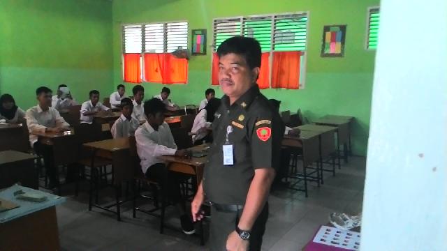 Ujian Paket B di Pekanbaru Diikuti 567 Peserta