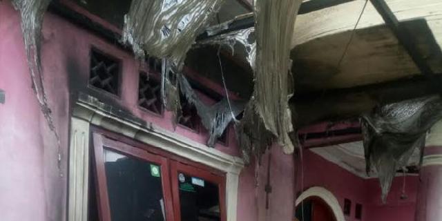 Serangan bom molotov bertubi-tubi bikin FPI terancam