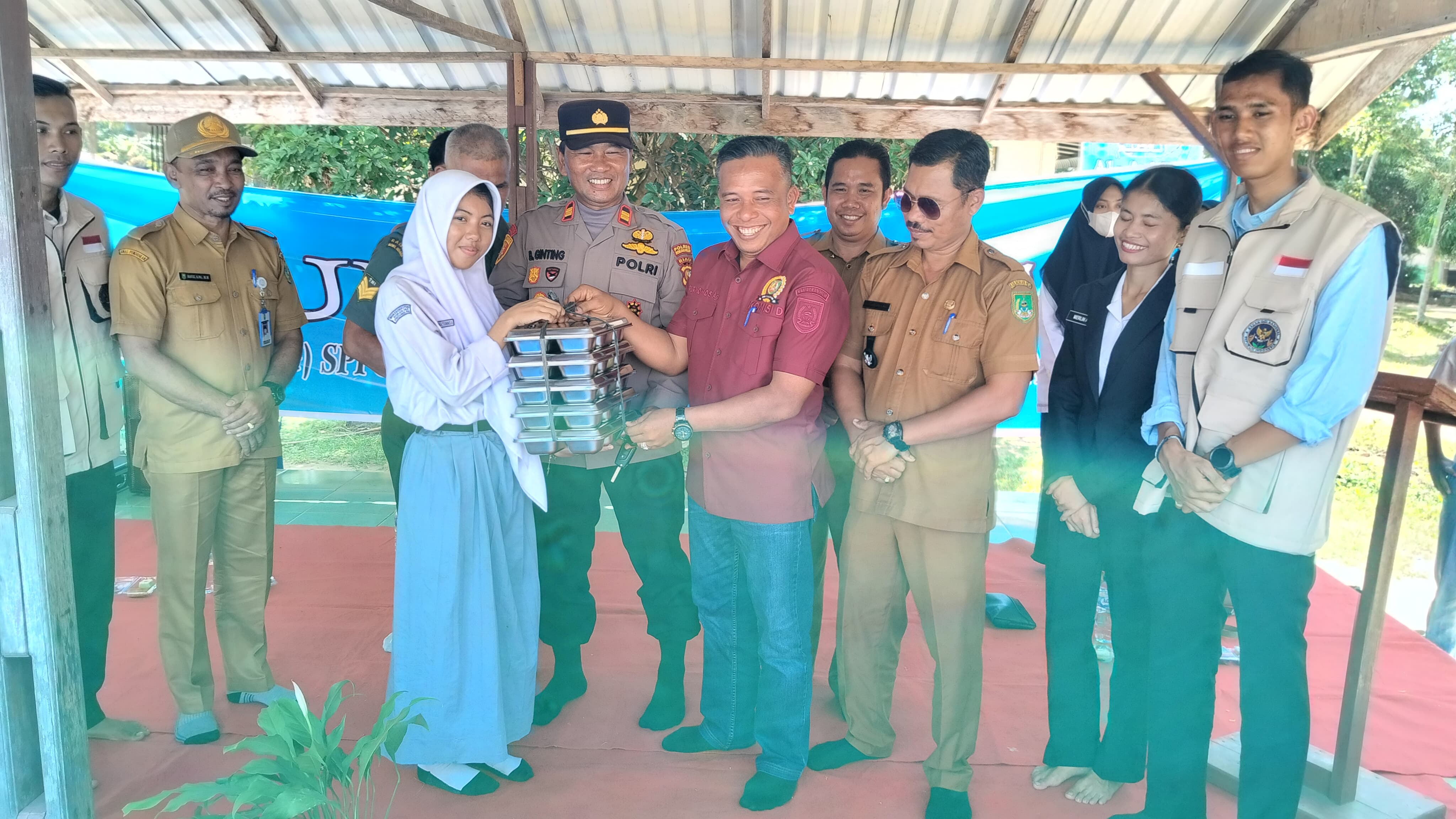 Polsek Bangko Pusako Dukung Program Makan Bergizi Gratis untuk Siswa di Rohil