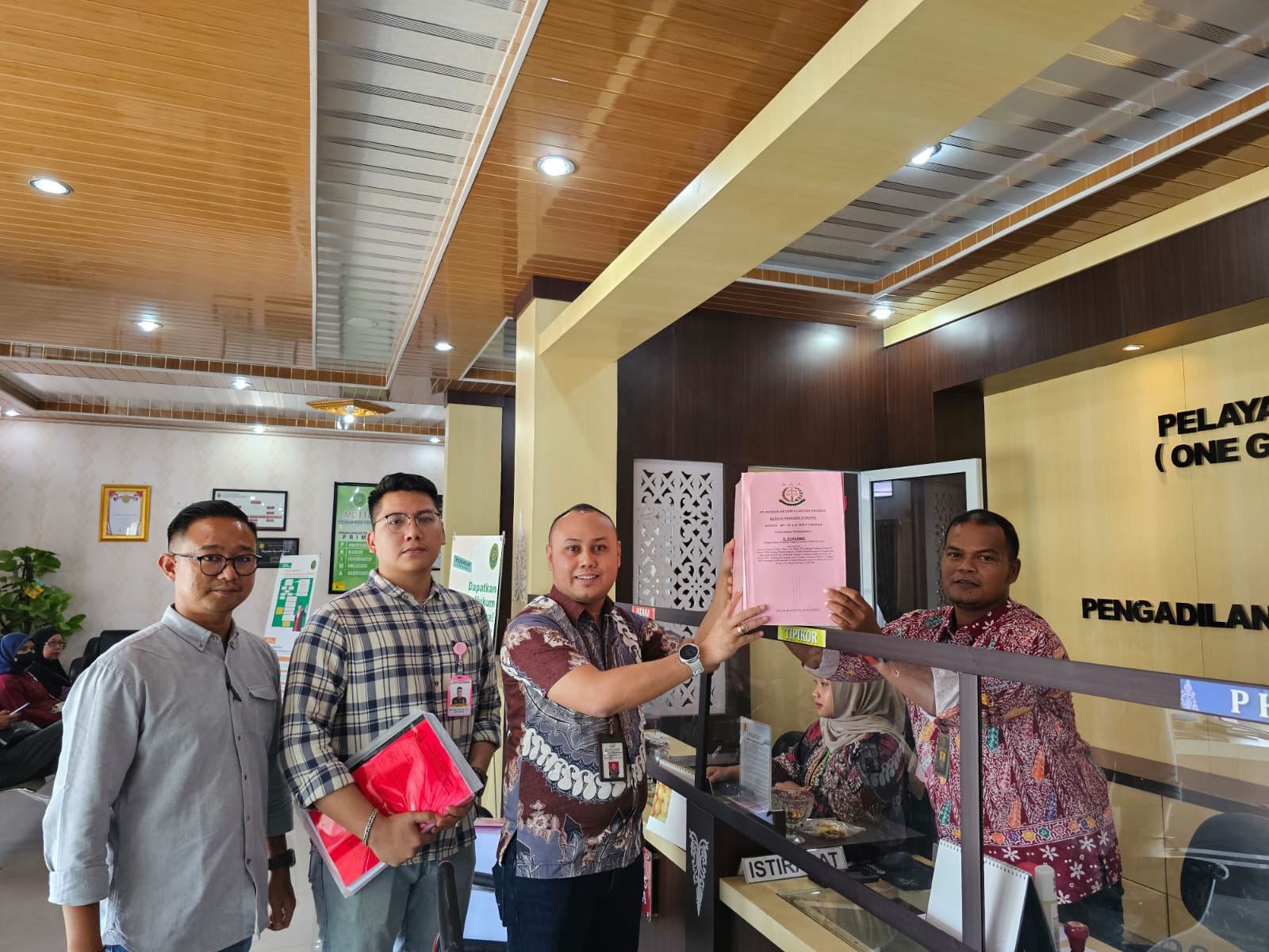 Sukarmis Hadapi Persidangan Dugaan Korupsi Pembangunan Hotel Kuansing