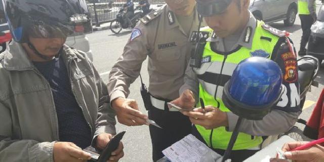 Polresta Pekanbaru Berlakukan E-Tilang