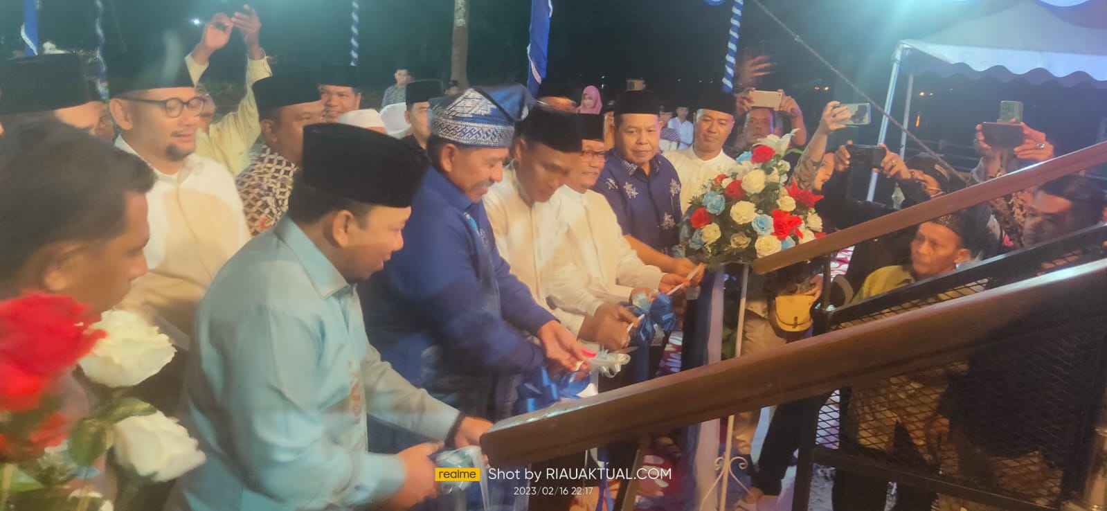Pecinta Ketinggian, Wajib Mencoba Jembatan Kaca di Siak