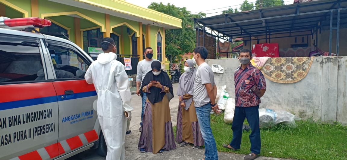 Pasien Terkonfirmasi Covid-19 Dievakuasi Polisi