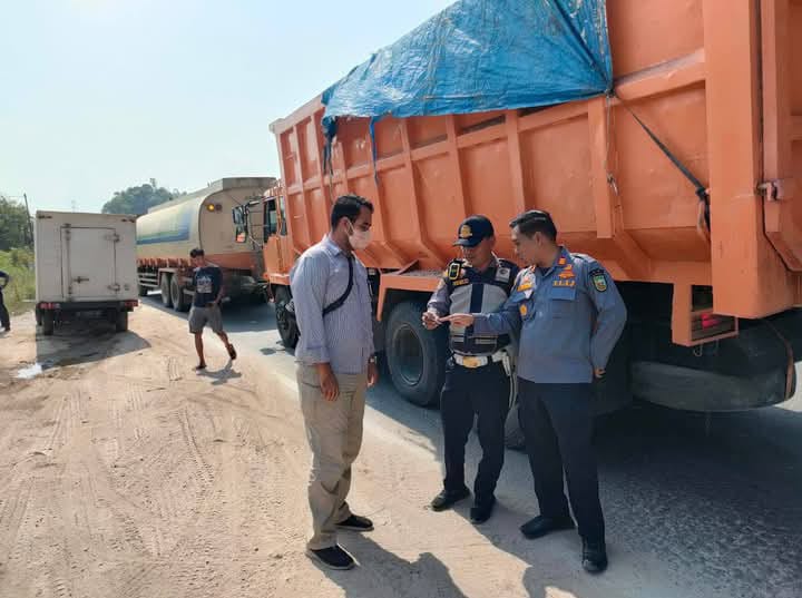 Dishub Riau Razia Gakkum Penumbar di Dumai, 87 Kendaraan Ditilang