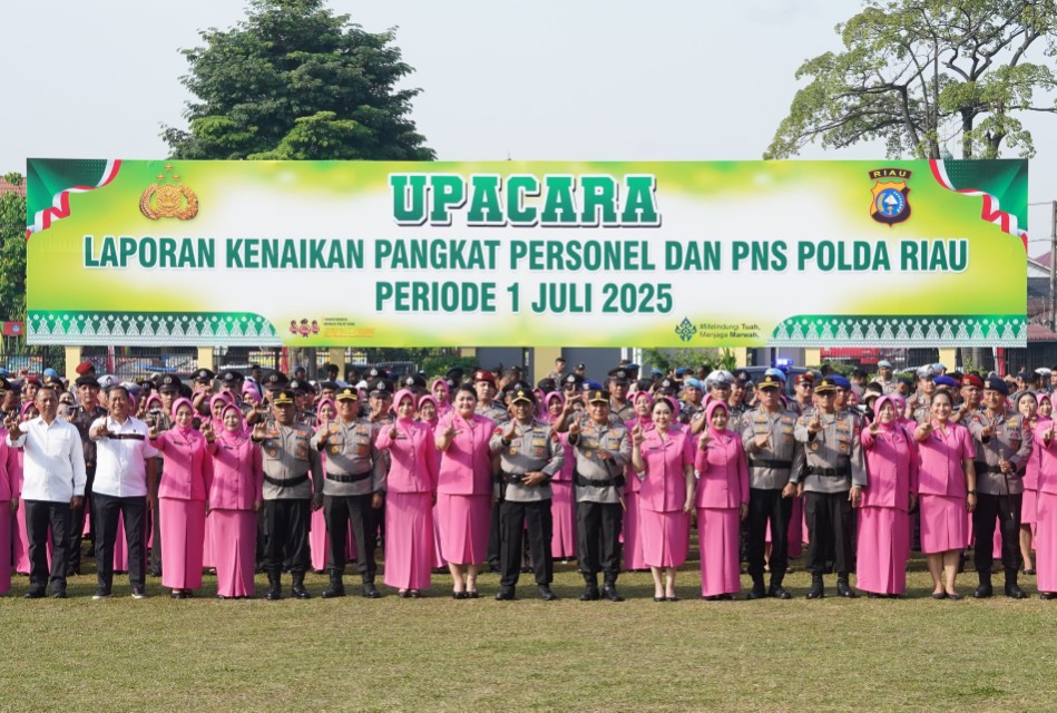 Naik Pangkat Bukan Sekadar Seremoni, Kapolda Riau Ingatkan Tanggung Jawab Baru 937 Personel