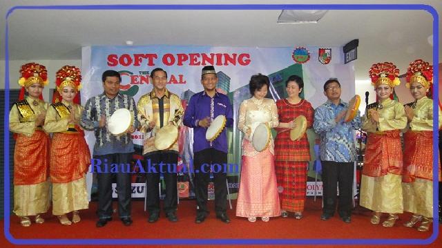 The Central Pasar Senapelan Jadi Lokasi Wisata Belanja Baru