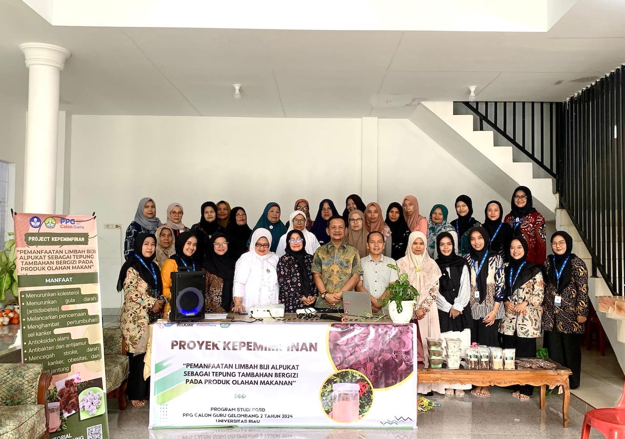 Pemanfaatan Limbah Biji Alpukat sebagai Tepung Bergizi Sosialisasi di Yayasan Harapan Moesa Lomah