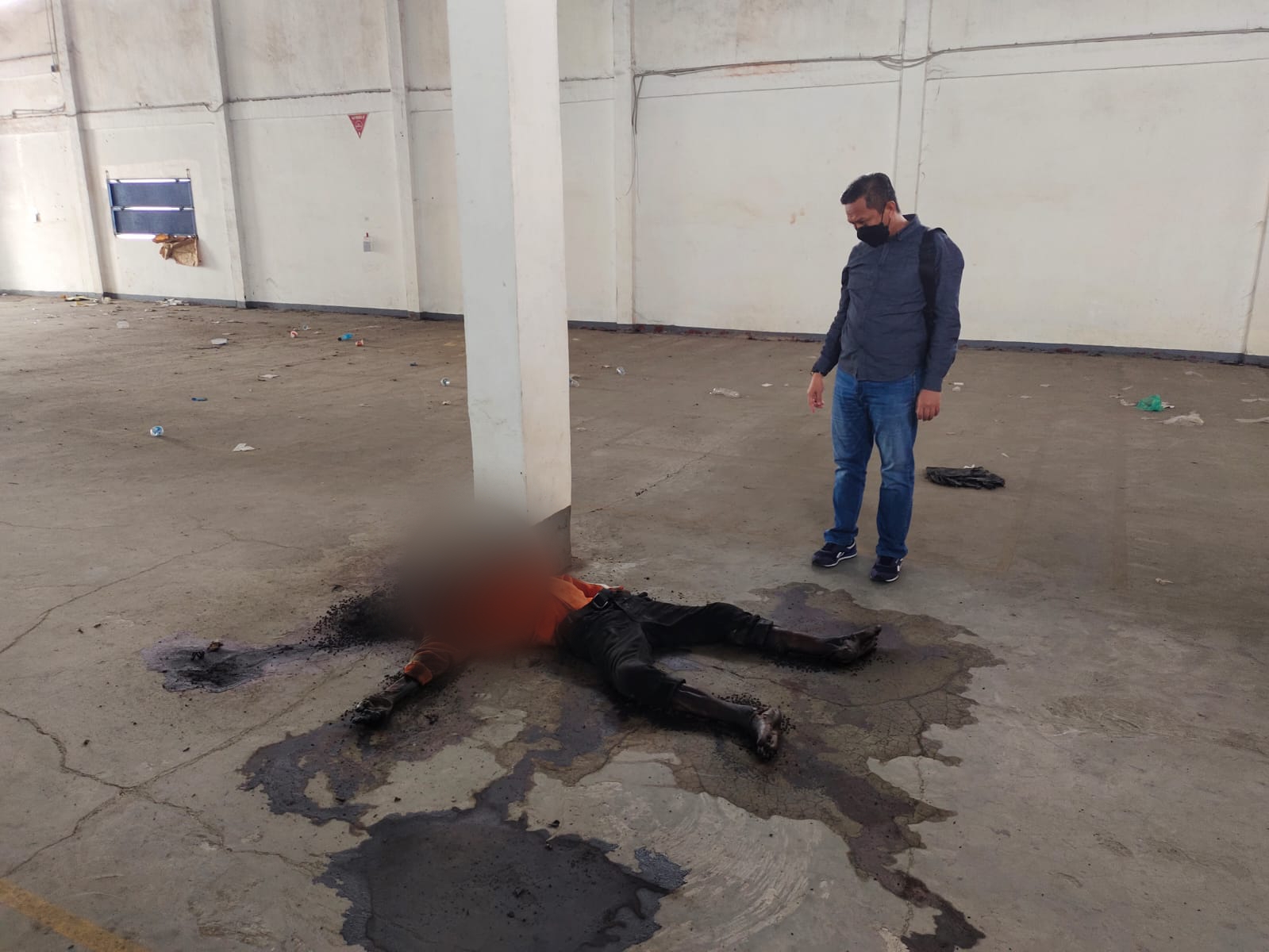 Mr X Ditemukan Tewas Tergeletak di Gudang Kosong