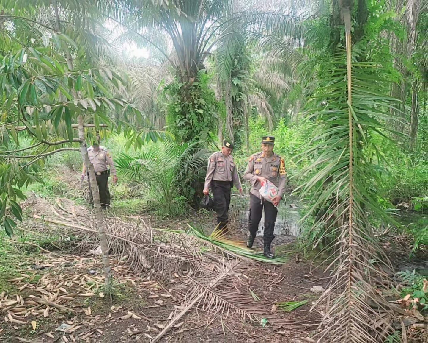 Jaga Kamtibmas Jelang Pemilu, Polsek Medang Kampai Blusukan Sosialisasi