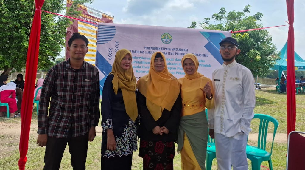 Dosen FISIP UNRI Gelar Pengabdian dan Riset Pacu Sampan, Dorong UMKM Lebih Mandiri