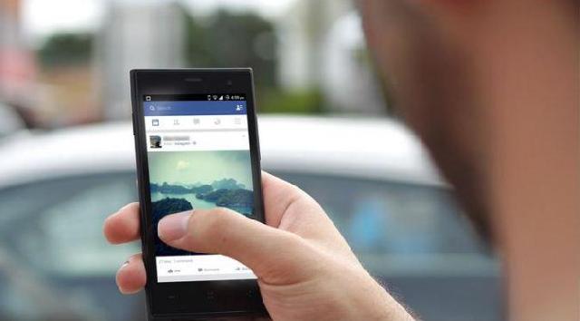 Kabar terbaru : Facebook Ganti Inbox Desktop dengan Messenger