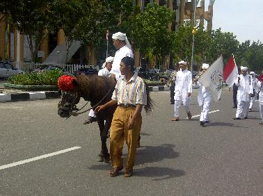 Pendemo Minta Nama Jalan Sudirman Pekanbaru Berganti Nama