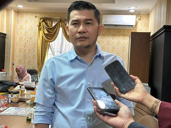 Waduh! Anggota DPRD Pekanbaru Zulfan Hafis Protes Parkir Gratis di Ritel Modern