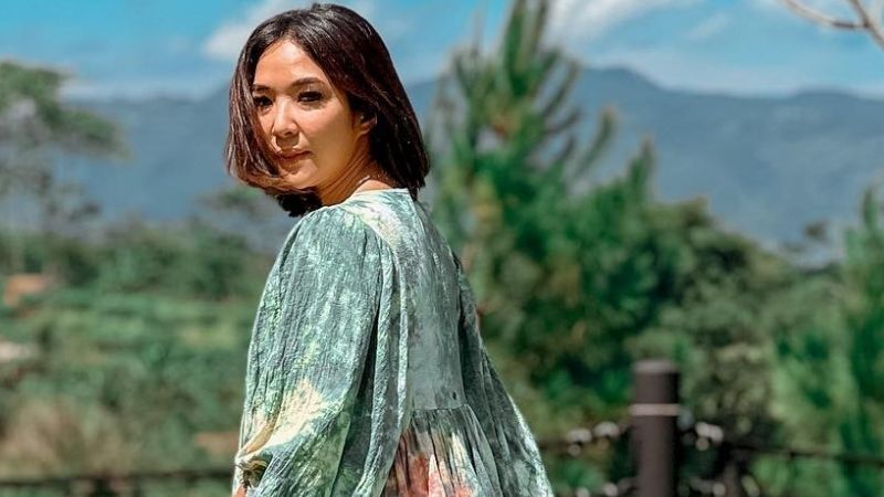 Gisel Pose Bareng Gempi, Dress Mini Curi Perhatian Netizen