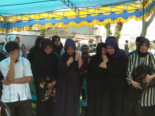 Pria yang Meninggal saat Sujud Merupakan Adik Ipar Gamawan Fauzi