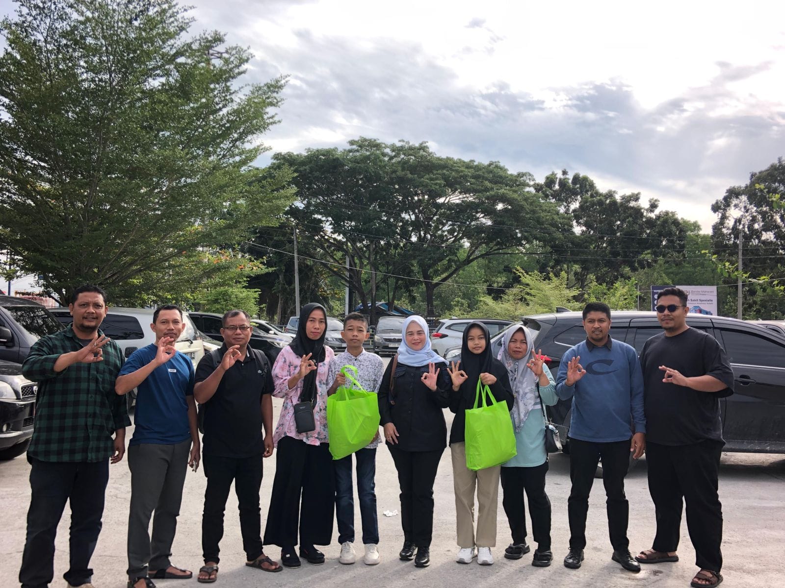 Bupati Bengkalis Lepas Lima Siswa Sekolah Rakyat Lanjutkan Pendidikan di Pekanbaru