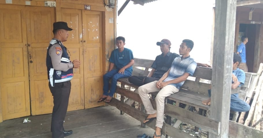 Cooling System Pemilu 2024, Patroli Harkamtibmas dan Sosialisasi Antisipasi Kerawanan, Polsek Mandah di Desa Igal