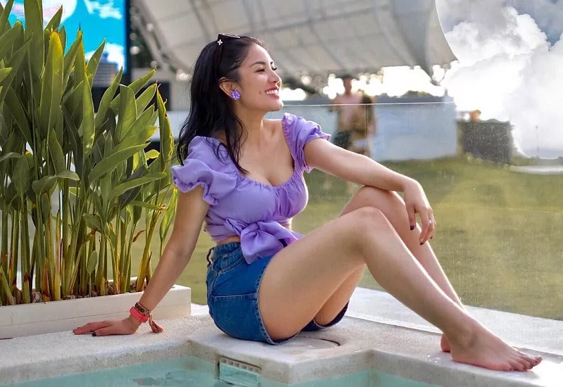 Gaya Nindy Ayunda yang Makin Stylish dan Memesona