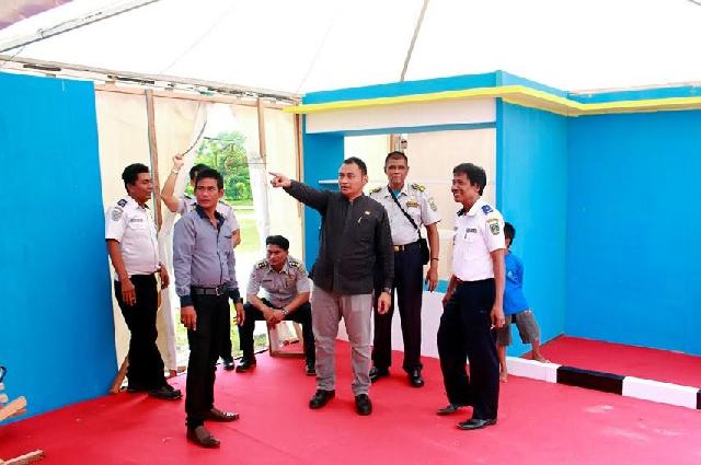 Dishub Gesa Persiapkan Bangunan Stand Expo
