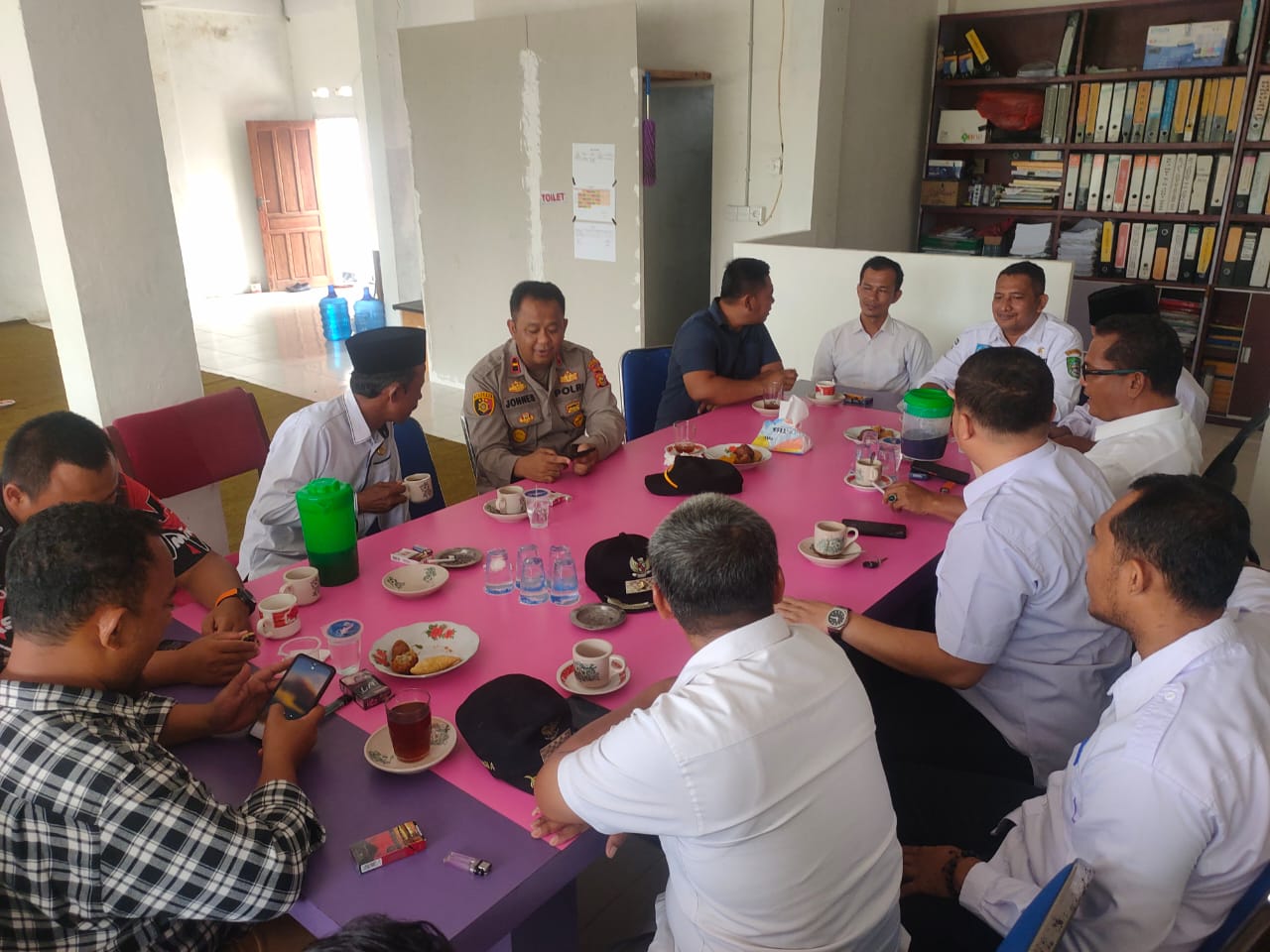 Kapolsek Rambah Hilir Ajak Para Kades Sukseskan Pemilu Damai