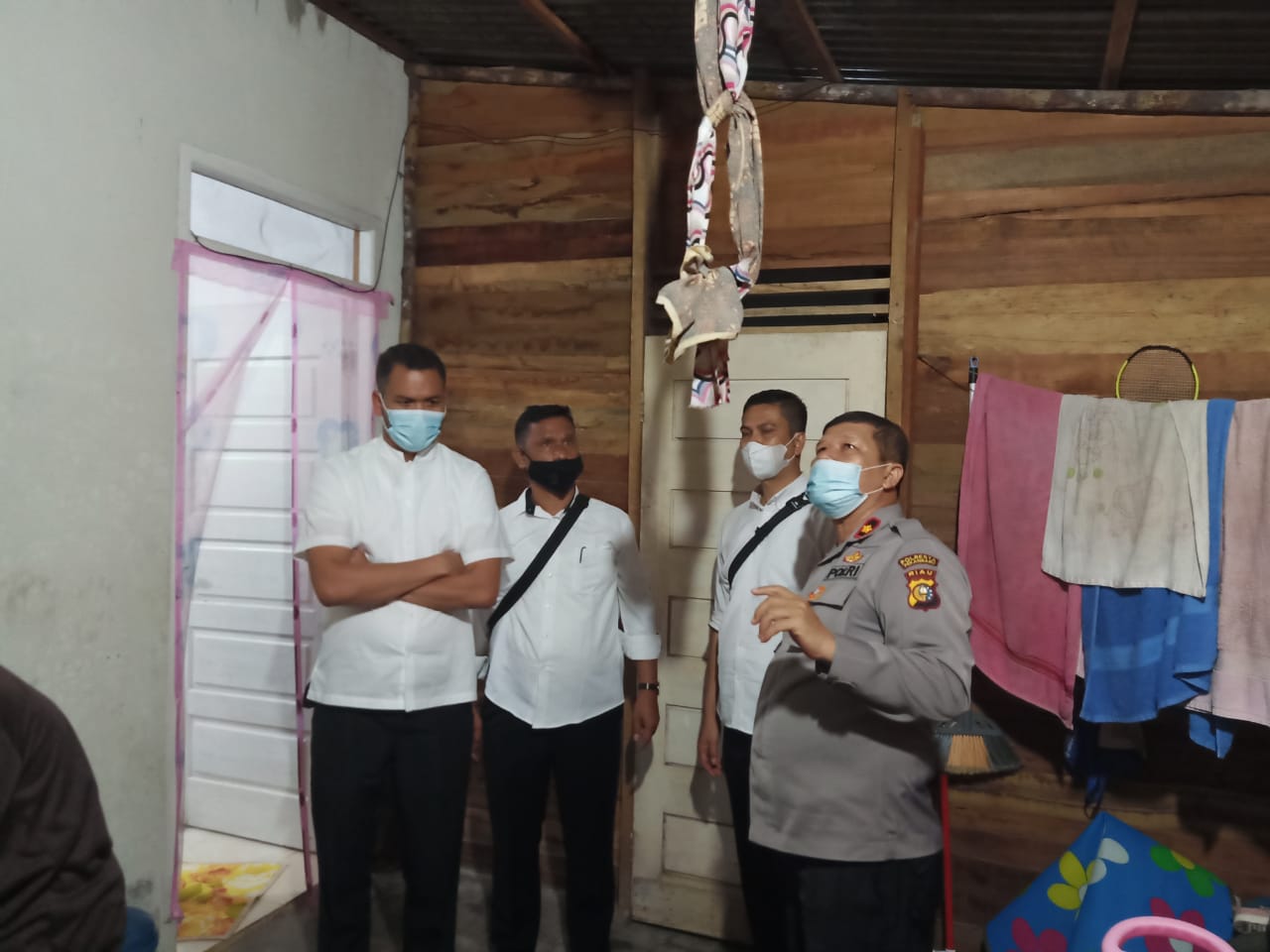 Ibu Muda Gantung Diri dan Diduga Bunuh Dua Anaknya Dipicu Pertengkaran Jual Rumah