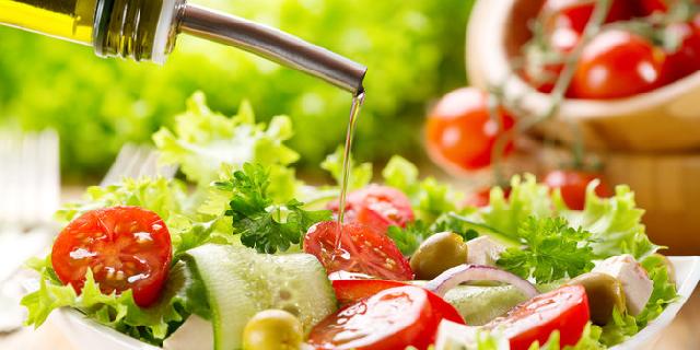 8 Ramuan minyak zaitun yang bikin BAB jadi lancar