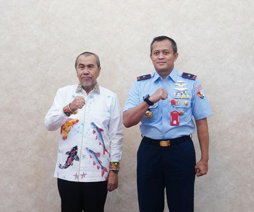 Gubernur Syamsuar Terima Silaturahmi Danlanud Roesmin Nurjadin