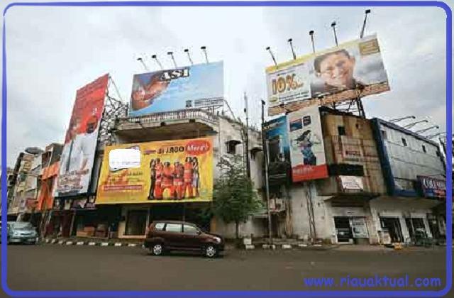 Tim Induk Mulai Sterilkan Jalan Jendral Sudirman dari Reklame