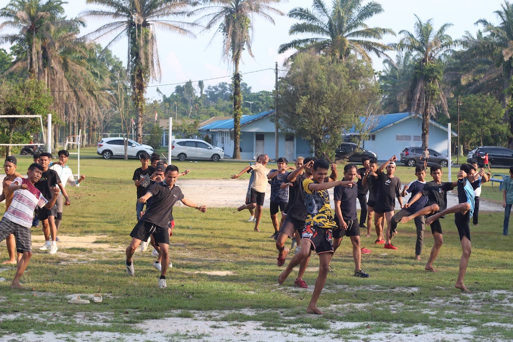 Hulubalang Selatan Asykar Theking Berlatih Muaythai di Lanud RSN Pekanbaru