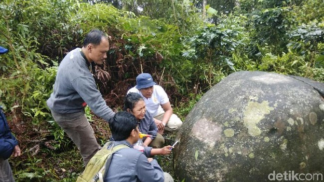 Temuan Prasasti di Gunung Ungaran, Diduga Peninggalan Abad 14 M