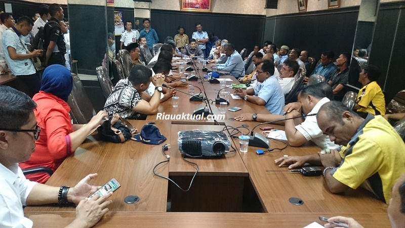 Abaikan Putusan MA, Pemko Pekanbaru Bentuk Tim Tertibkan Pengemudi Online
