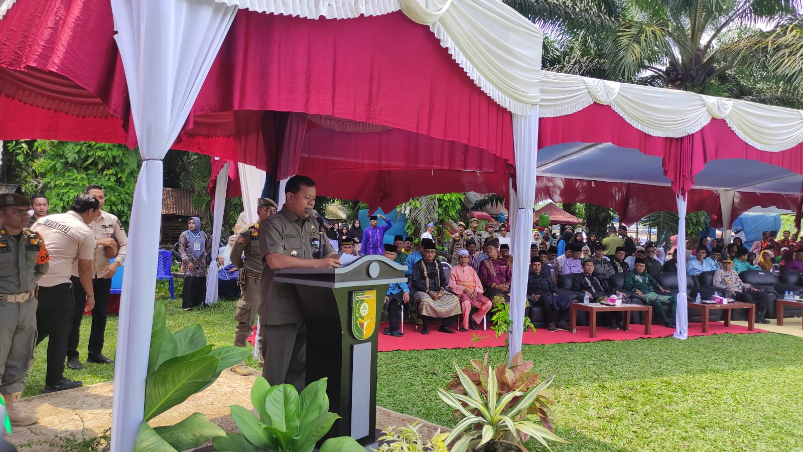 Bupati Kuansing Resmi Buka Festival Pacu Jalur Sentajo Raya