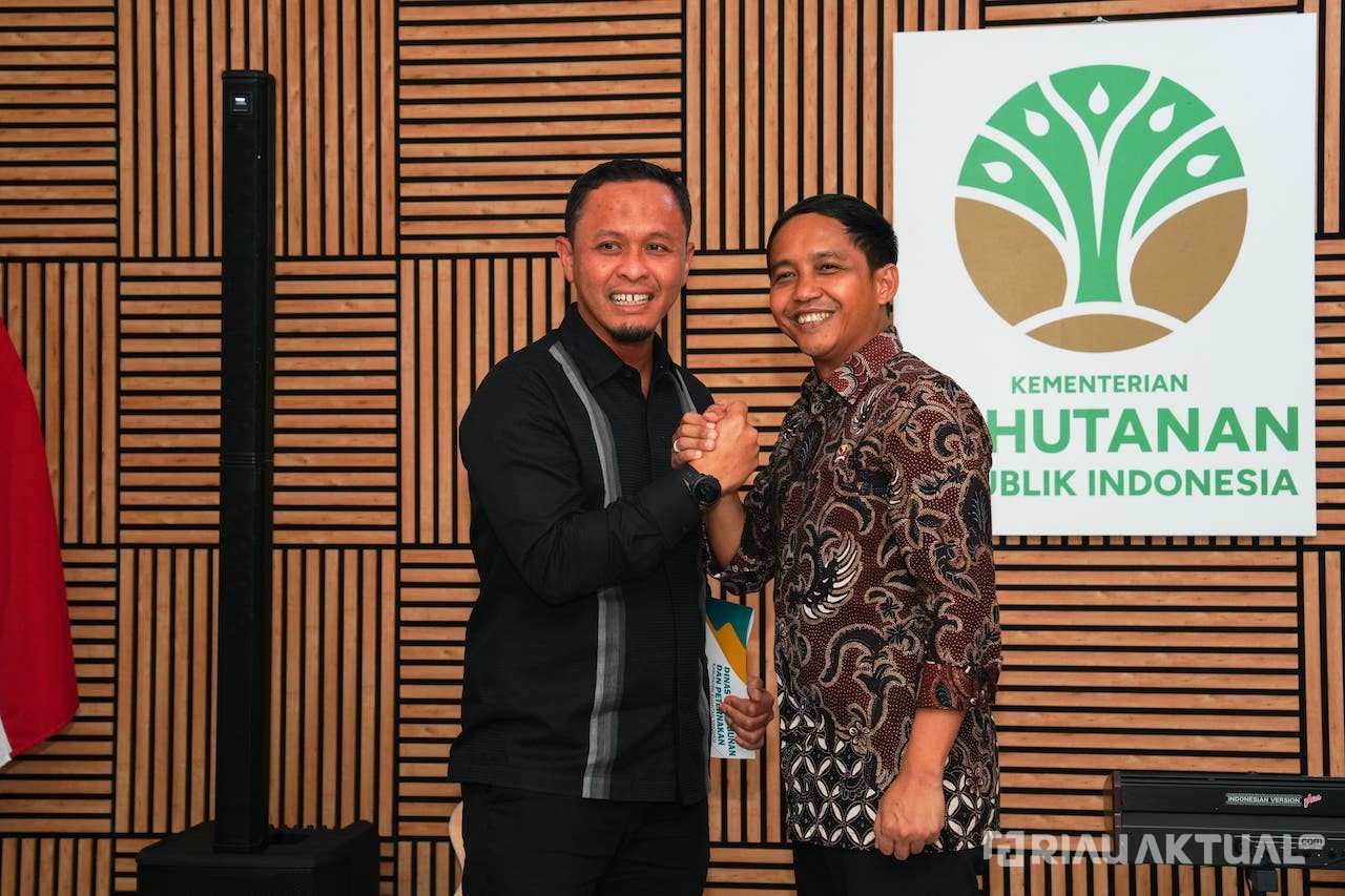 Jalan Sudirman Pekanbaru Jadi Jalur Hijau, Menteri Kehutanan Puji Wali Kota Agung Nugroho